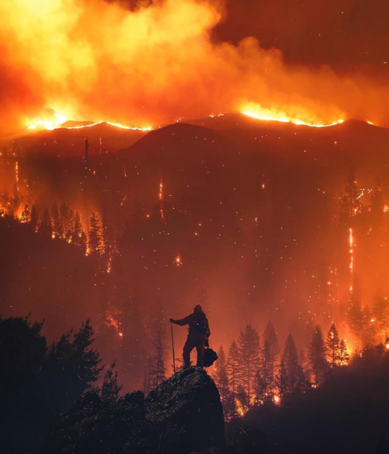 28 Disastrous Photos of the California Wildfires